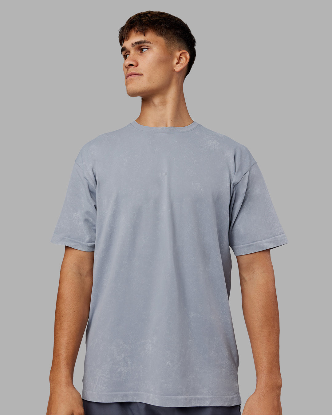 Man wearing Power Oversized Tee - Tradewinds Washed | Model:Jackson | Size:L - view 1