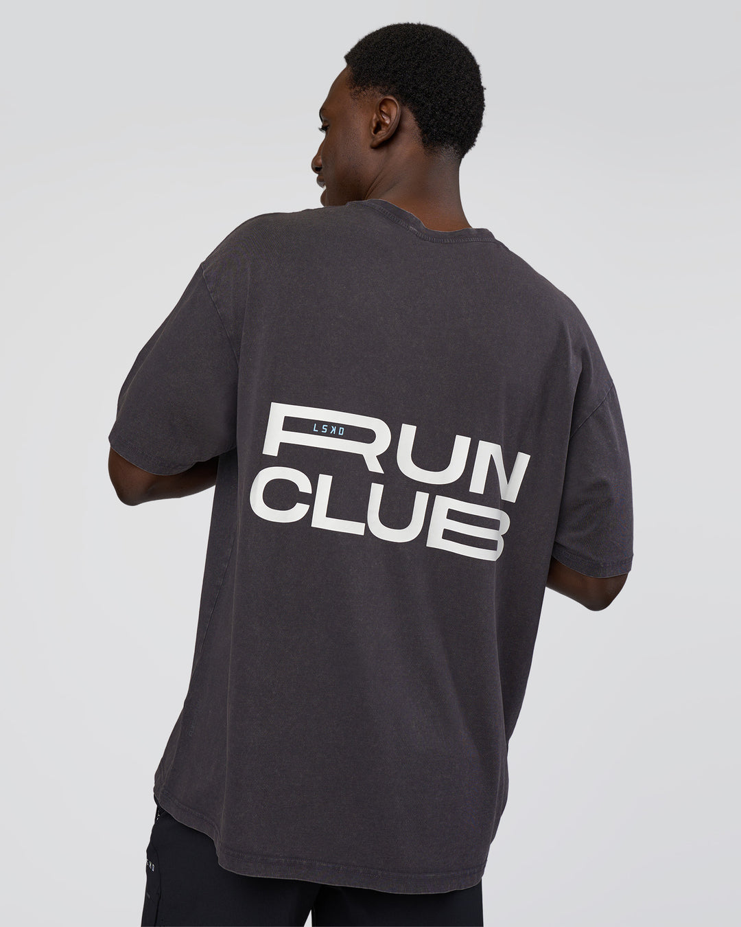 Man wearing Runner& - view 11