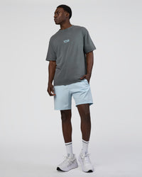 Man wearing Runner& | Thumbnail Index: 5