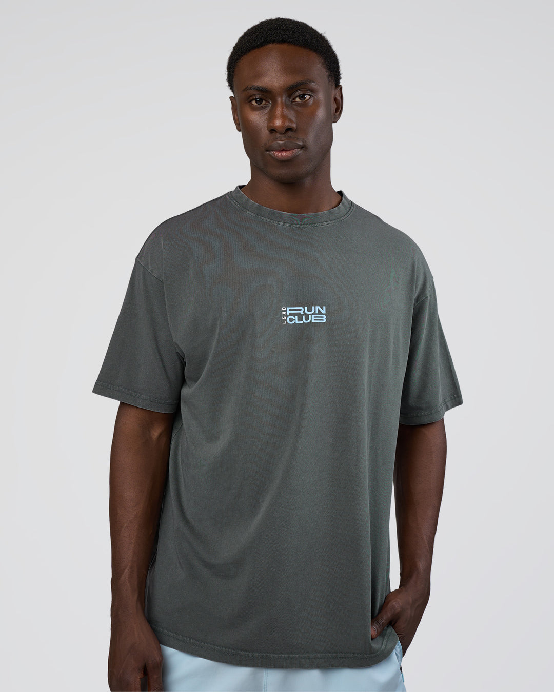 Man wearing Runner& - view 3