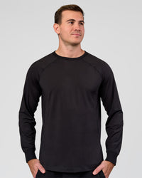 Man wearing Restore CloudFLX Sweater Black | Model:Alex | Size:M | Thumbnail Index: 1