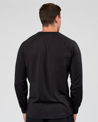Man wearing Restore CloudFLX Sweater Black | Model:Alex | Size:M | Thumbnail Index: 3