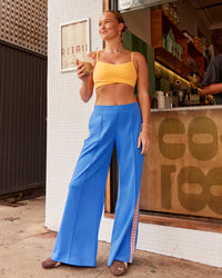 Woman wearing Peaches Wrap Sports Bra - Warm Apricot | Model:Dani | Size:M | Thumbnail Index: 4