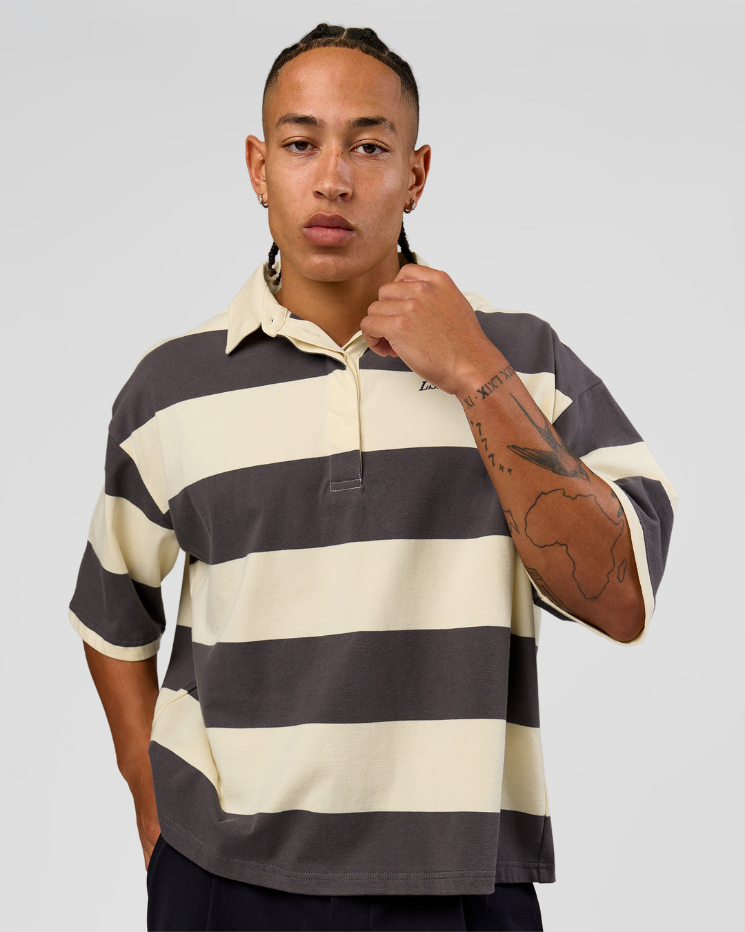 Man wearing Oversized Rugby Polo - Off White-Grey | Model:Malebo| Size:M - view 4