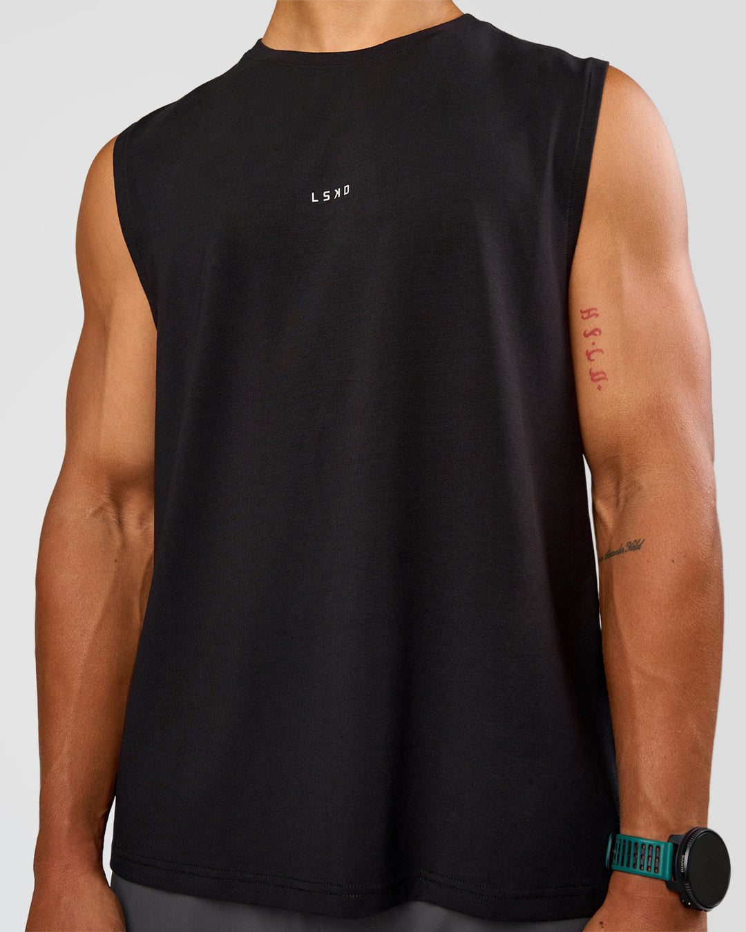 Man wearing Base FLXCotton Tank Regular Fit -8cm - Black | Model:George | Size:M - view 4