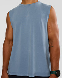 Man wearing Base FLXCotton Tank Regular Fit -8cm - Elemental Blue Washed | Model:George | Size:M | Thumbnail Index: 2