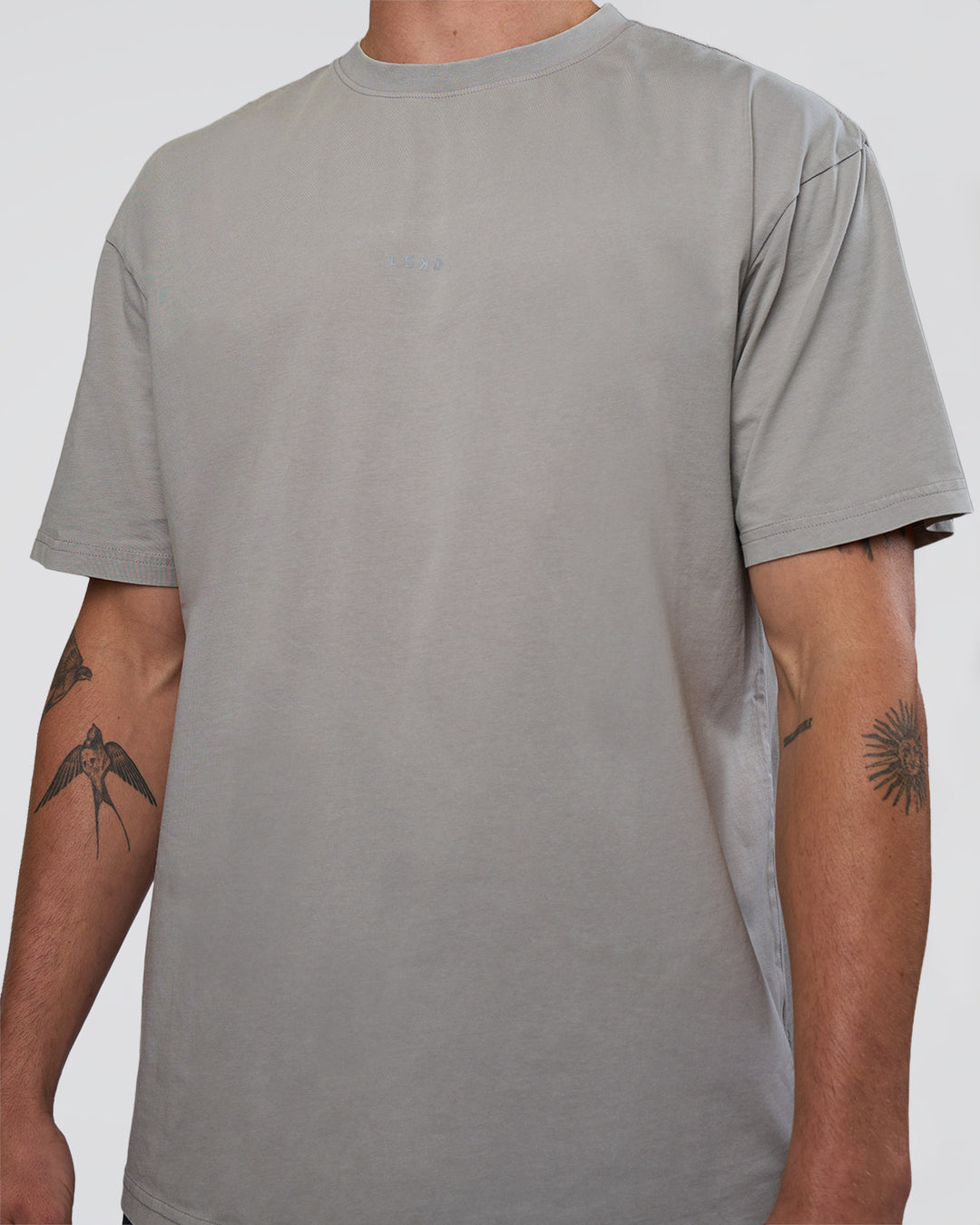 Man wearing Base FLXCotton Tee Oversized - Alloy Washed | Model:Konnor | Size:M - view 6