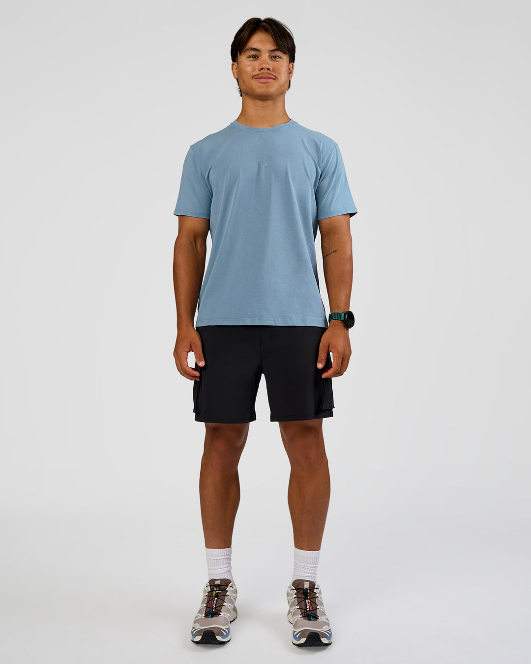 Man wearing Base FLXCotton Tee Regular Fit -8cm  - Elemental Blue Washed | Model:George | Size:M - view 2