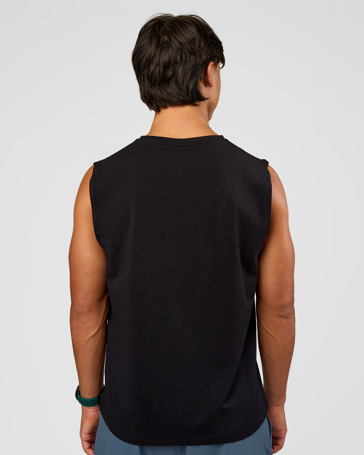 Man wearing Base Heavyweight FLXCotton Tank Regular Fit -8cm - Black | Model:George | Size:M