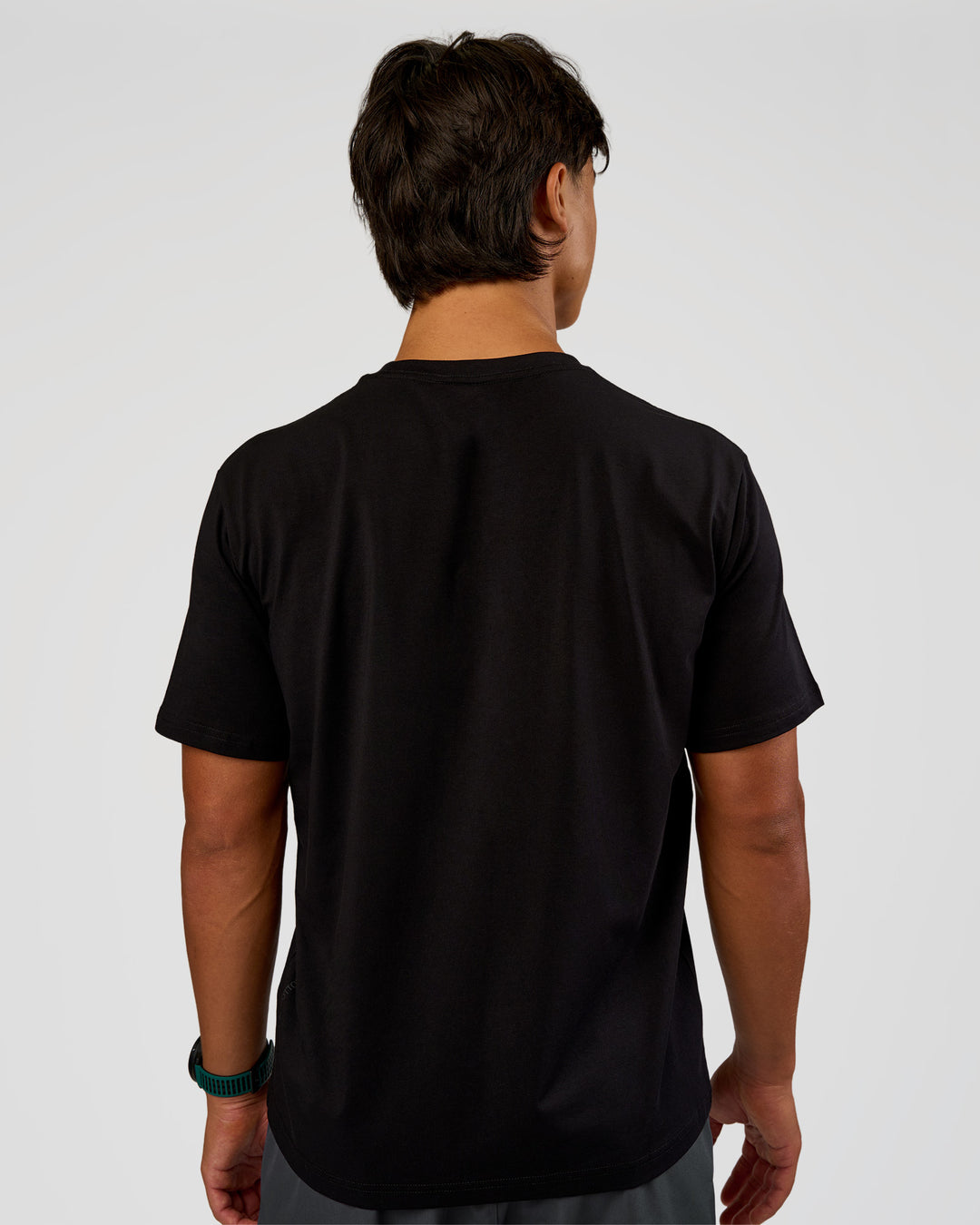 Man wearing Base Heavyweight FLXCotton Tee Regular Fit -8cm - Black | Model:George | Size:M - view 3