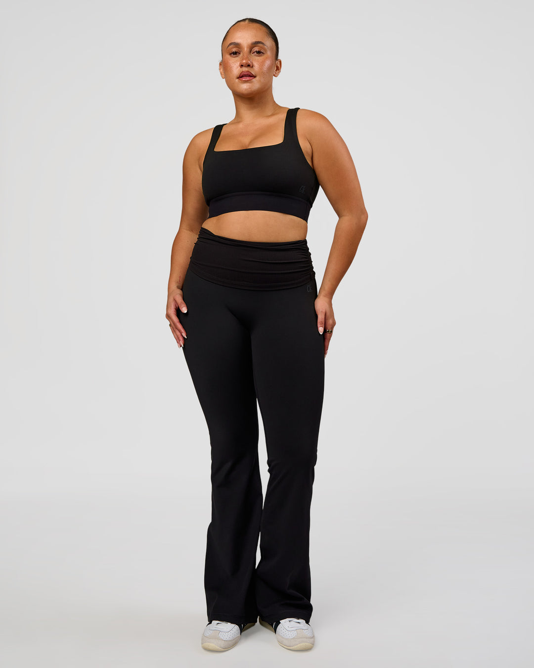 Woman wearing CF Train Hard Sports Bra - Black | Model:Simmy | Size:M - view 7