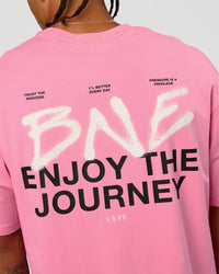 Man wearing CFT BNE 26 FLXCotton Oversized Tee in Candy Pink | Model:Malebo | Size:M | Thumbnail Index: 9