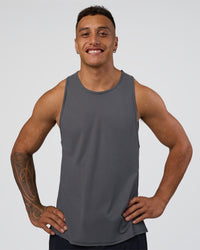 Man wearing Cadence Tank - Dark Storm | Model:Daarian | Size:M | Thumbnail Index: 1