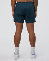 Man wearing Daily 5" Short - Night Sea | Model:Daarian | Size:M | Thumbnail Index: 3
