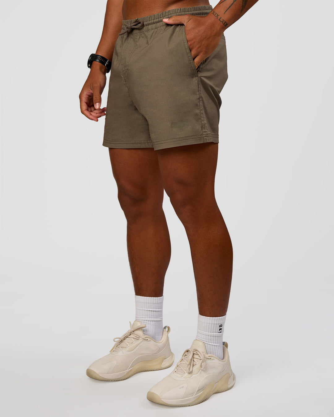 Man wearing Daily 5" Short - Walnut Grey | Model:Malebo | Size:M - view 5