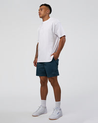 Man wearing Daily 7" Short - Night Sea | Model:Daarian | Size:M | Thumbnail Index: 5
