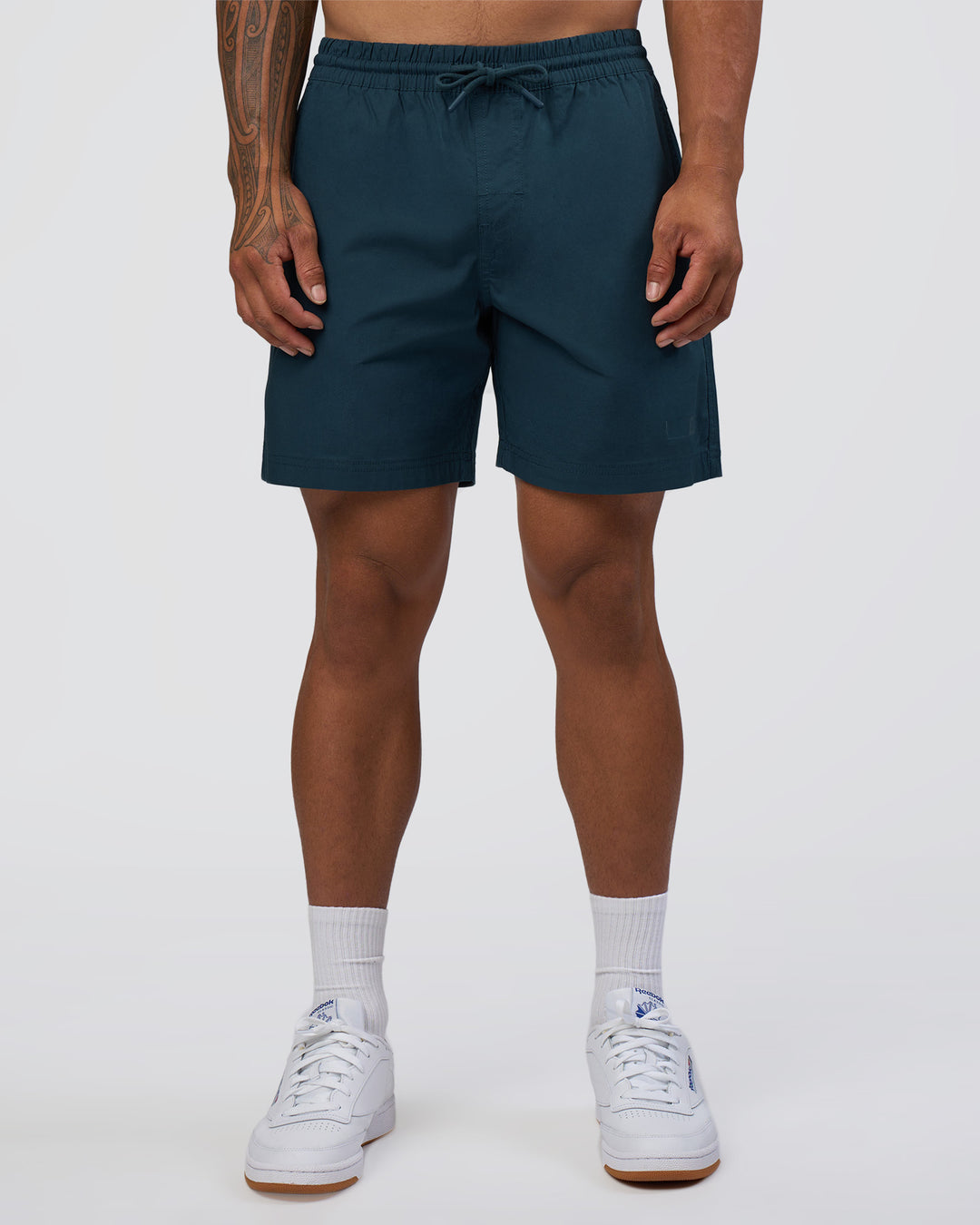 Man wearing Daily 7" Short - Night Sea | Model:Daarian | Size:M - view 7