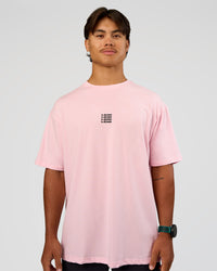 Man wearing Everyday Elevation FLXCotton Oversized Tee - Marshmallow-Black | Model:George | Size:M | Thumbnail Index: 1