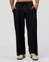 Man wearing Everyday Elevation Waffle Wide Leg Pant - Black | Model:Albert | Size:M | Thumbnail Index: 3