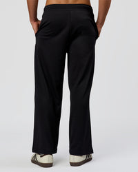 Man wearing Everyday Elevation Waffle Wide Leg Pant - Black | Model:Albert | Size:M | Thumbnail Index: 6