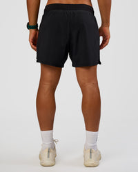 Man wearing Functional Training 5" Short - Black | Model:George | Size:M | Thumbnail Index: 3