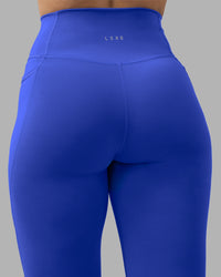 Woman wearing Fusion Ultra High-Rise Full Length Legging Pockets - Power Cobalt | Model:Amy | Size:M | Thumbnail Index: 9