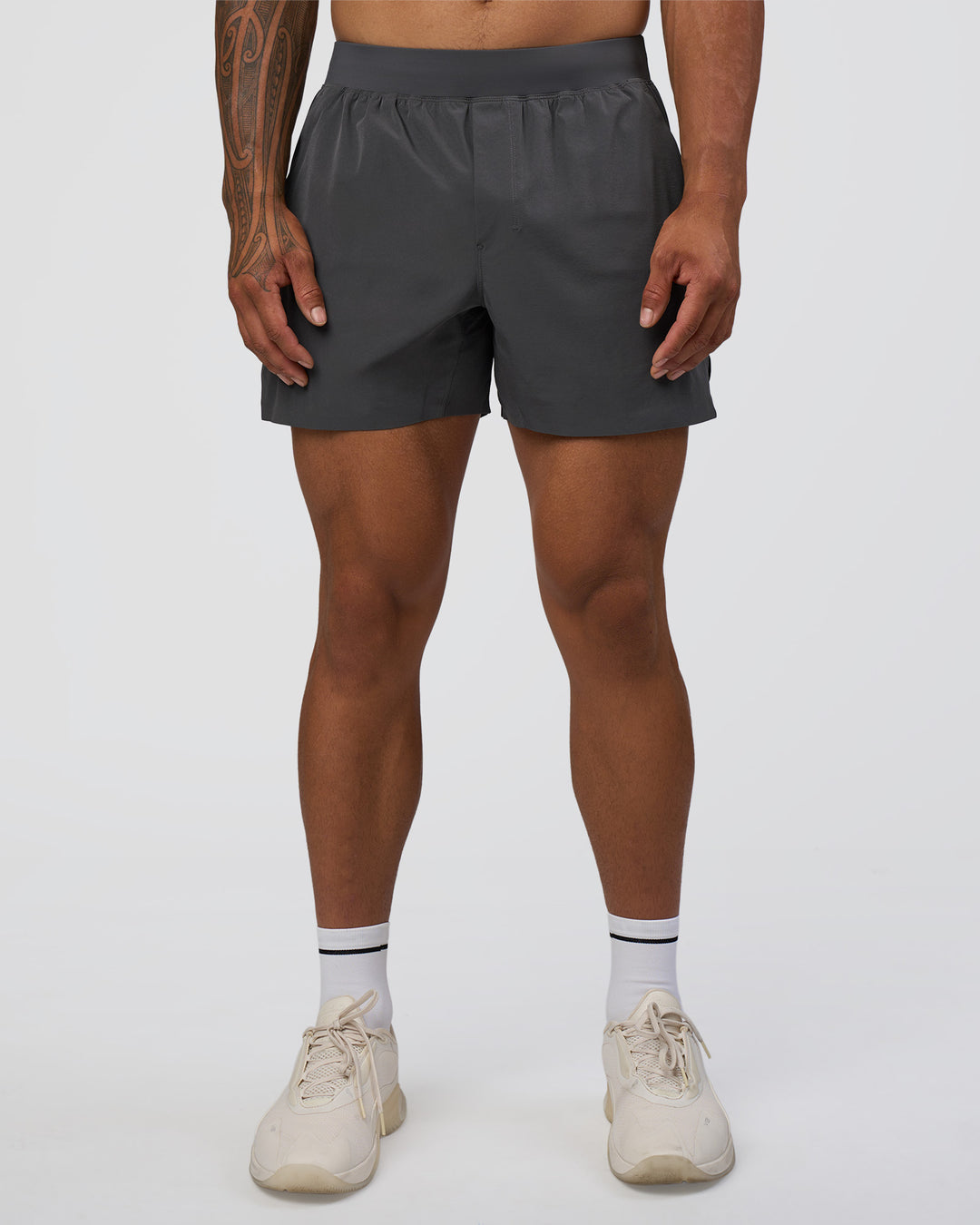 Man wearing Hybrid 5" Short - Dark Storm | Model:Daarian | Size:M - view 5