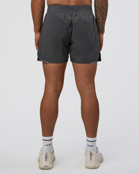 Man wearing Hybrid 5" Short - Dark Storm | Model:Daarian | Size:M | Thumbnail Index: 3