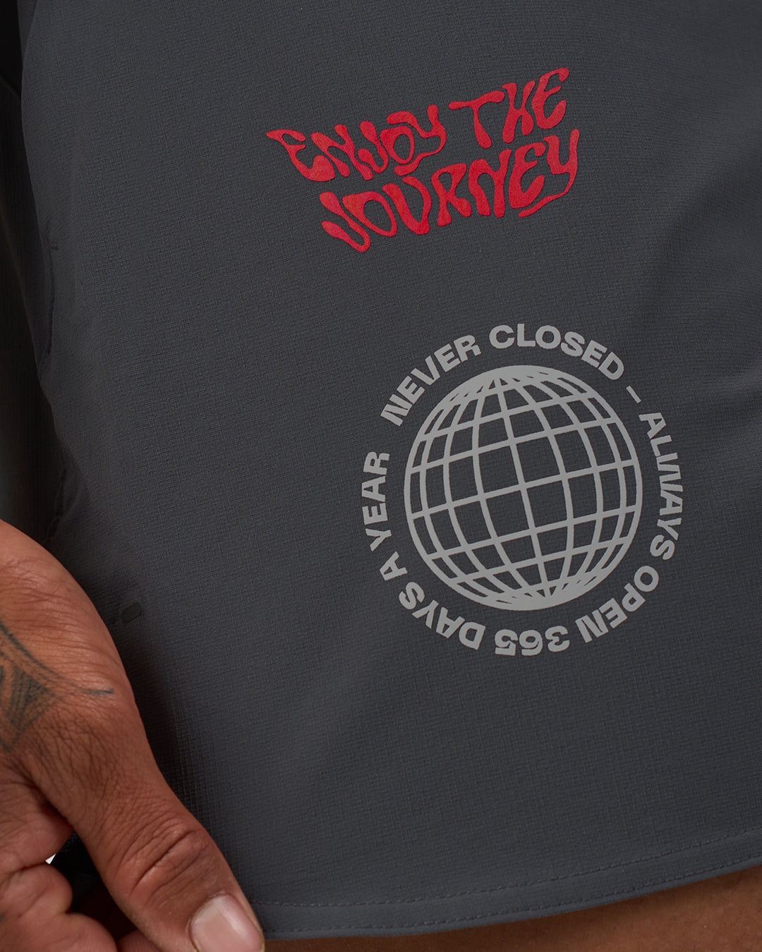 Man wearing Lift 6" Short - Dark Storm-Scarlet | Model:Daarian | Size:M - view 6