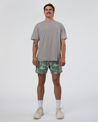 Man wearing Lift 6" Short - Washed Camo Carbon | Model:Konnor | Size:M | Thumbnail Index: 4