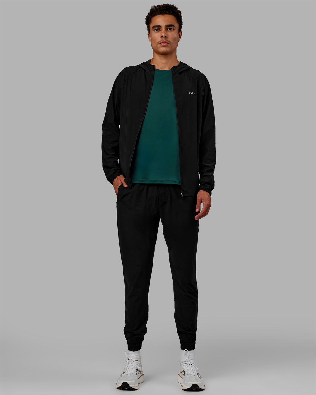 Man wearing Train-Lite FLXMAX Pant - Black - view 10