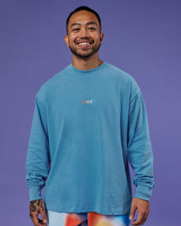 Man wearing Our Journey Oversize Heavyweight FLXCotton Long Sleeve Tee - Azure Blue | Model:Justin | Size:M | Thumbnail Index: 2