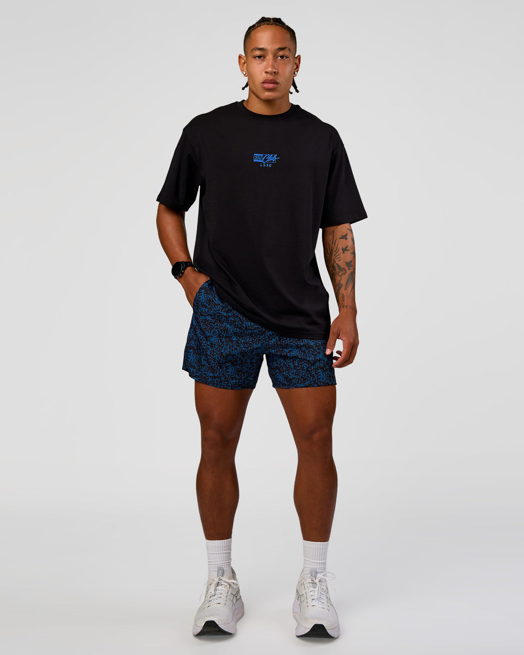 Man wearing Pace 5" Lined Running Short - Energy Print Palace Blue | Model:Malebo | Size:M - view 9