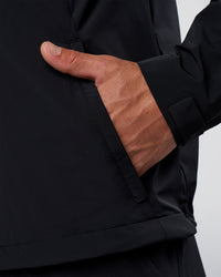 Man wearing Pace Running Jacket - Black | Model:Konnor | Size:M | Thumbnail Index: 10