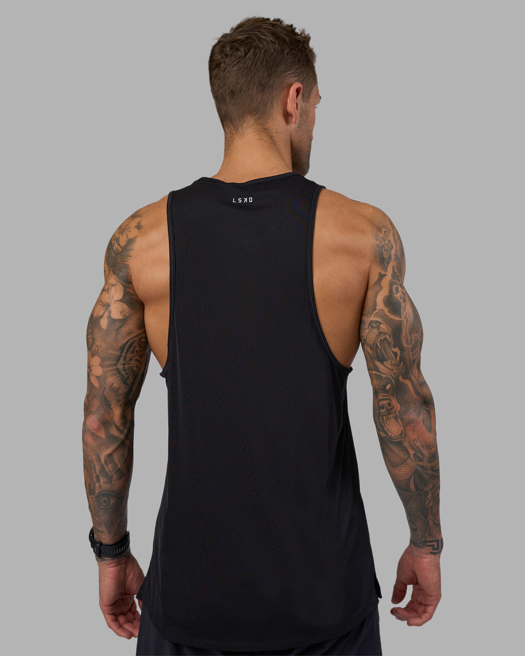 Man wearing Pace Running Tank - Black | Model:Tommy | Size:M - view 2