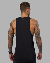 Man wearing Pace Running Tank - Black | Model:Tommy | Size:M | Thumbnail Index: 1