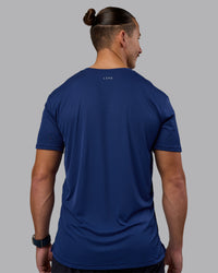 Man wearing Pace Running Tee - Midnight Blue | Model:Jaiden | Size:M | Thumbnail Index: 2
