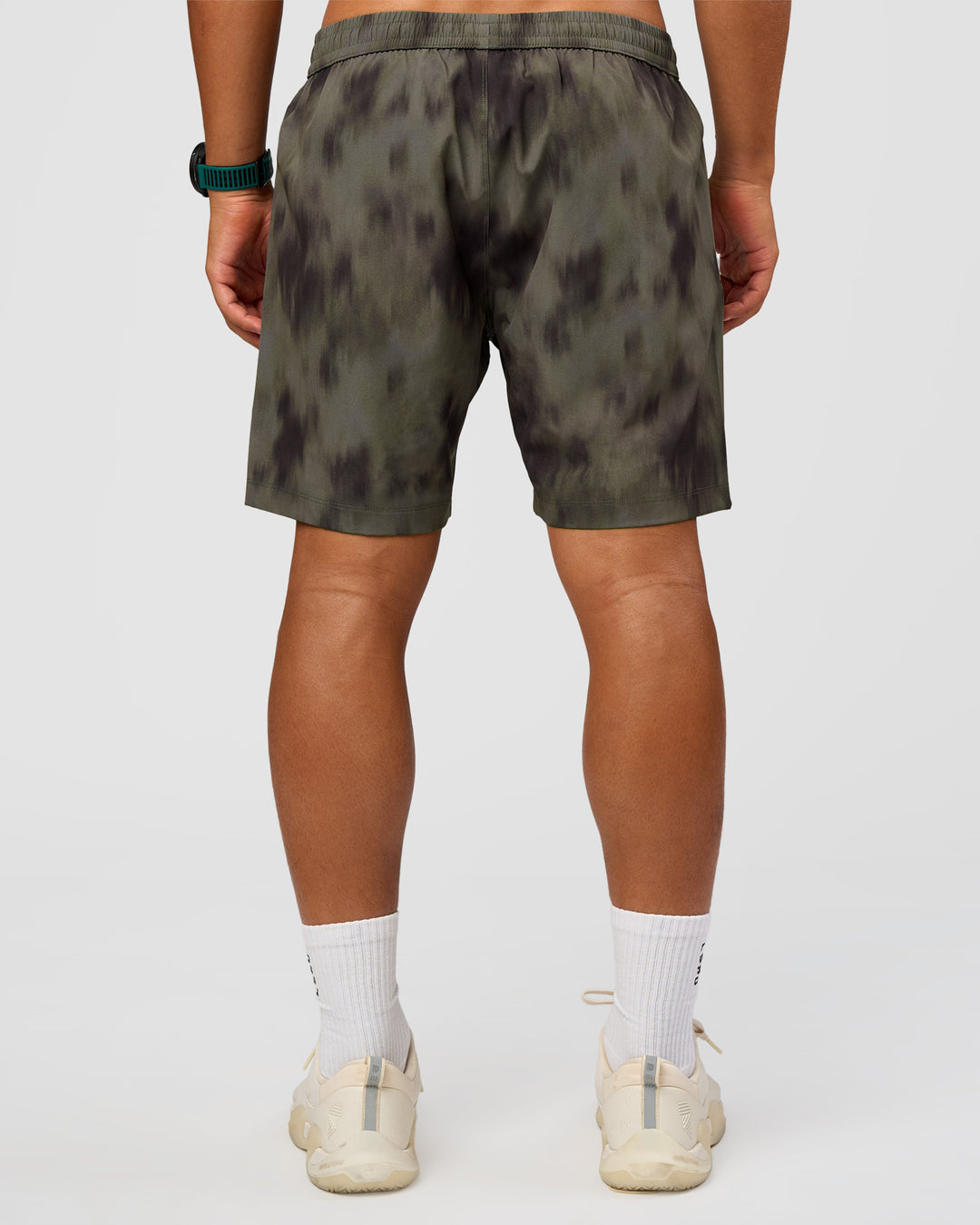 Man wearing Rep 7" Performance Short - Camo Washed Walnut Grey | Model:George | Size:M - view 5