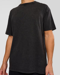 Man wearing Shadow Mode FLXCotton Oversized Tee - Black Washed | Model:Leandro | Size:M | Thumbnail Index: 6