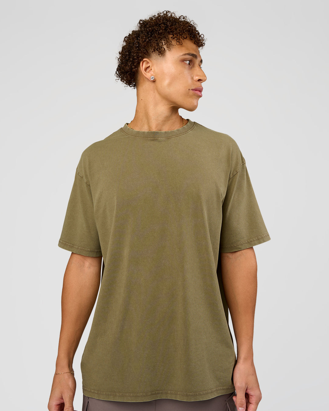 Man wearing Shadow Mode FLXCotton Oversized Tee - Walnut Grey Washed | Model:Leandro | Size:M - view 3