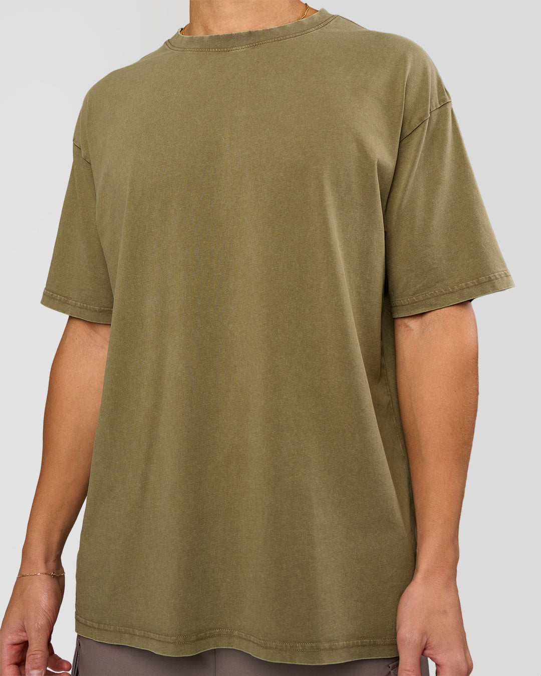 Man wearing Shadow Mode FLXCotton Oversized Tee - Walnut Grey Washed | Model:Leandro | Size:M - view 12