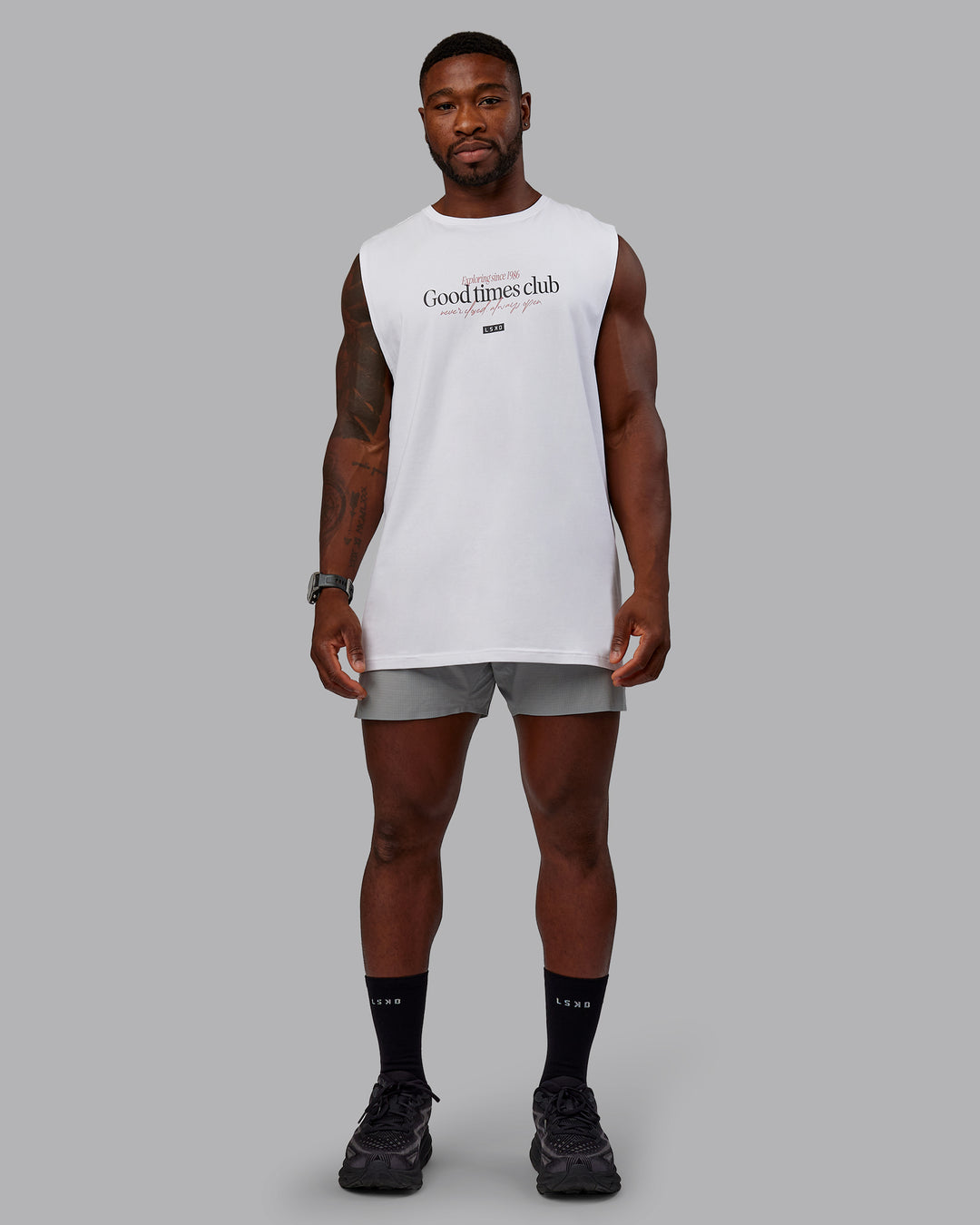 Man wearing UltraAir 5" Lined Performance Shorts - Circular Grey - view 5