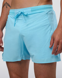 Man wearing UltraAir 5" Lined Performance Short - Baltic Sea | Model:Konnor | Size:M | Thumbnail Index: 4