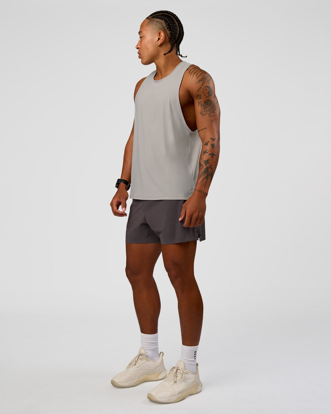 Man wearing UltraAir 5" Lined Performance Short - Duskstone | Model:Malebo | Size:M - view 7