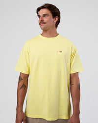 Man wearing Unfit Club FLXCotton Oversized Tee - Yellow Fizz Washed-Ultra Fuchsia | Model:Konnor | Size:M | Thumbnail Index: 4