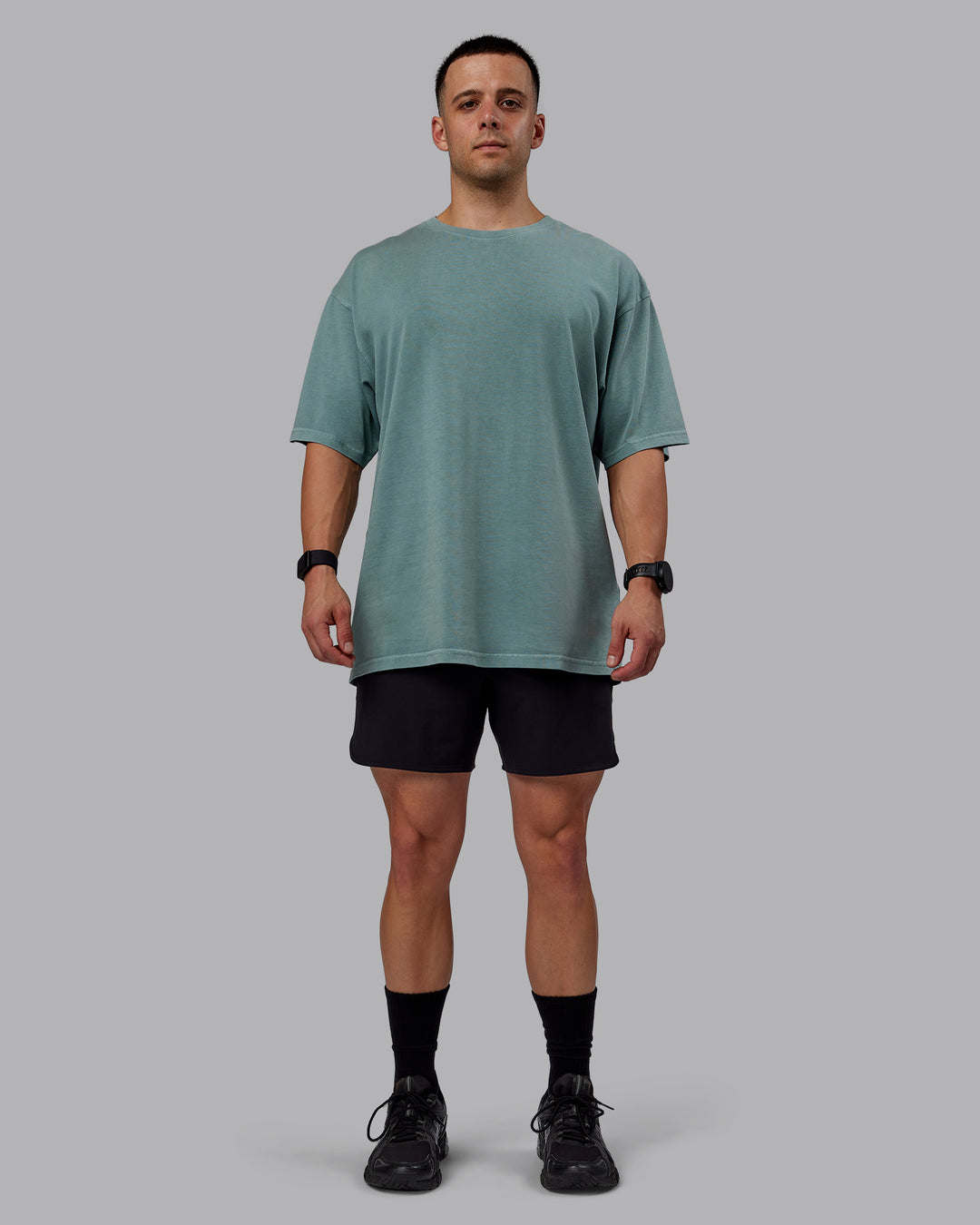 Man wearing Unisex Washed Lifting Club Heavyweight Tee Oversize - Storm-Black - view 8