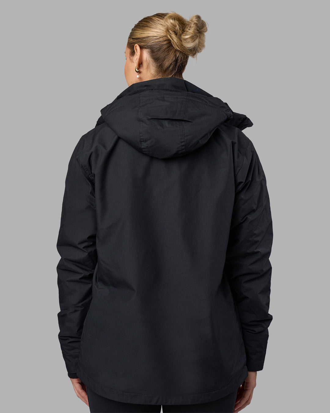 Woman wearing Marshall 2.0 Jacket - Black | Model:Amy | Size:M - view 6