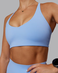 Woman wearing Abs Movement Sports Bra - Open Air | Thumbnail Index: 5