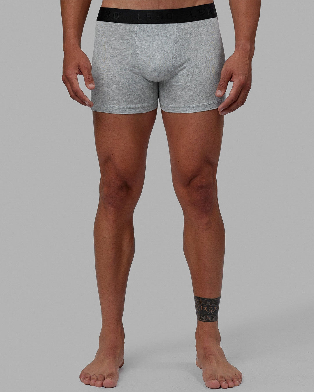 Man wearing daily trunks - light grey. - view 10