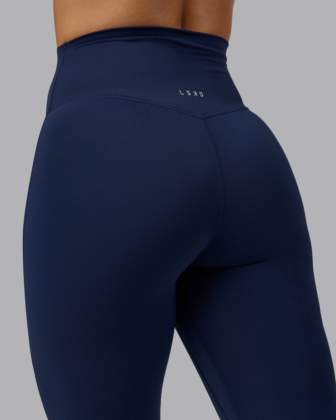 Woman wearing Elixir Ultra High-Rise 7/8 Legging - Future Navy | Model:Lyss | Size:S - view 11